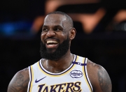 3377- 詹姆斯带队战绩 