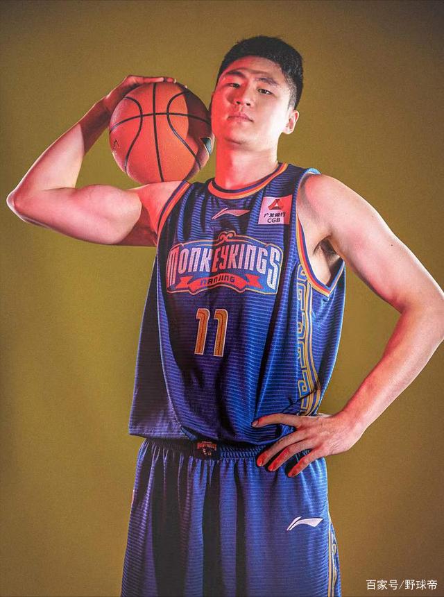 关于锦标赛巅峰对决！齐鲁火狐队火力全开剑门青龙队，田径赛场再起波澜；防守强度拉满的信息