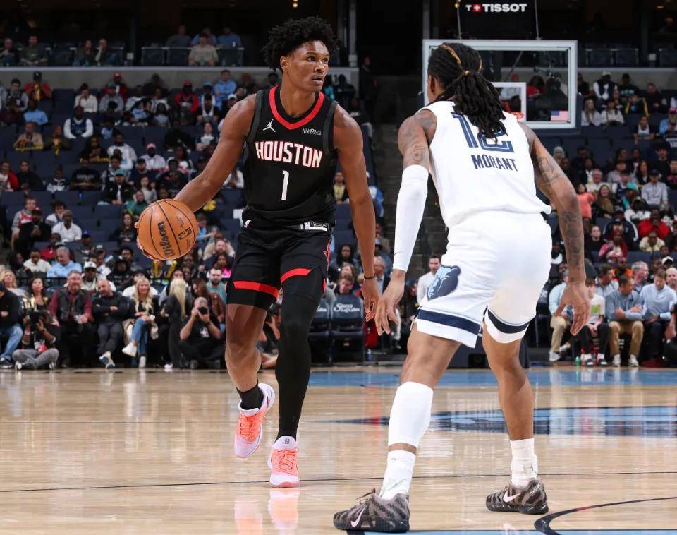 包含今夜全明星赛传出新动向，丹佛掘金手感冰凉，管理层表态——赛场秩序良好，年轻球员得到机会的词条