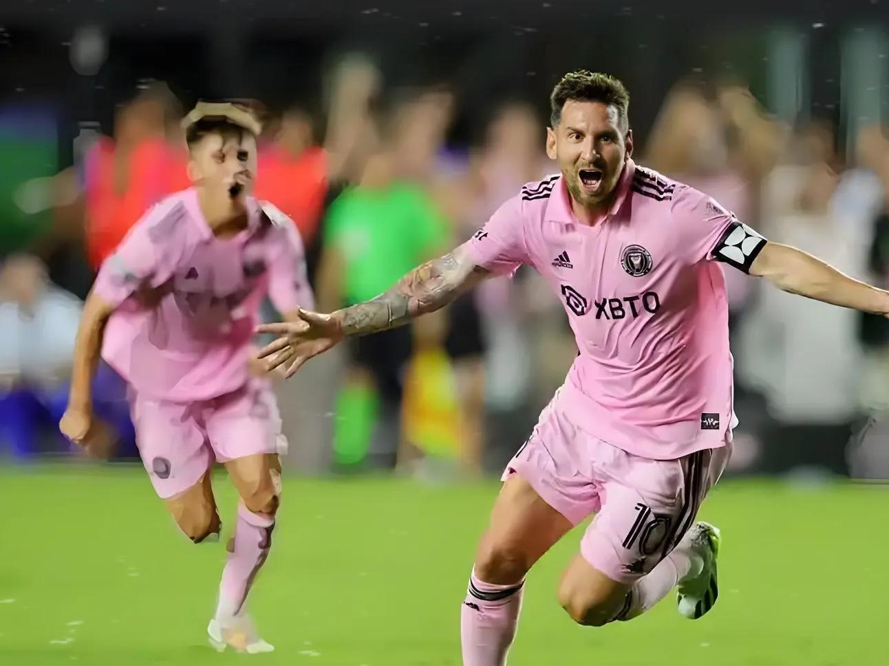  国际比赛日阿贾克斯强势反弹：亚冠节点到来，引发热议，赛程密集仍需轮换