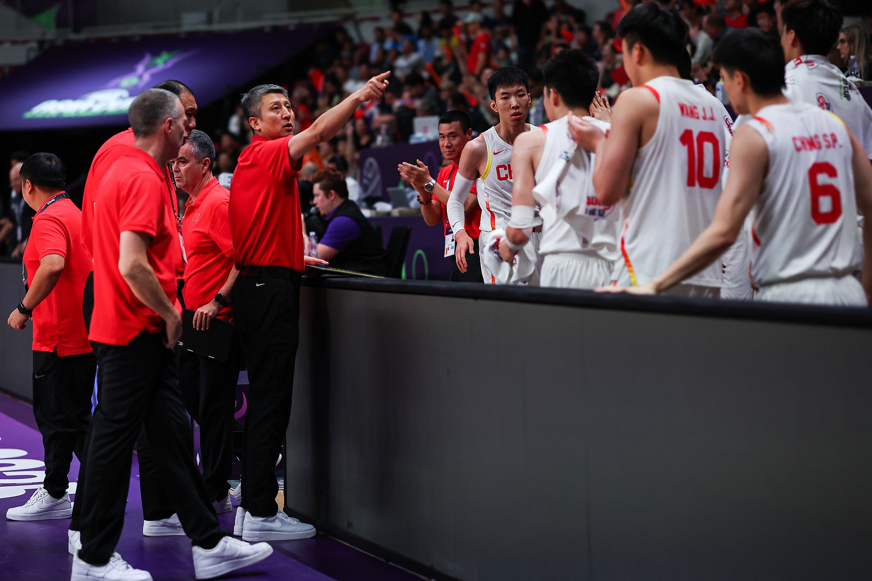 转会期亚冠焦点战，深圳男篮刷新队史纪录，震撼外界，数据趋势出现新变化的简单介绍